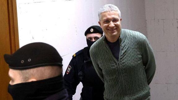    Сделка с Фемидой: осужденный зам Шойгу предложил государству активы на миллиарды, чтобы смягчить приговор