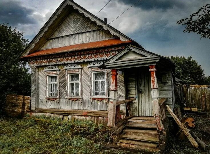 ТАМ, ГДЕ ЦВЕТЁТ РОЖЬ...