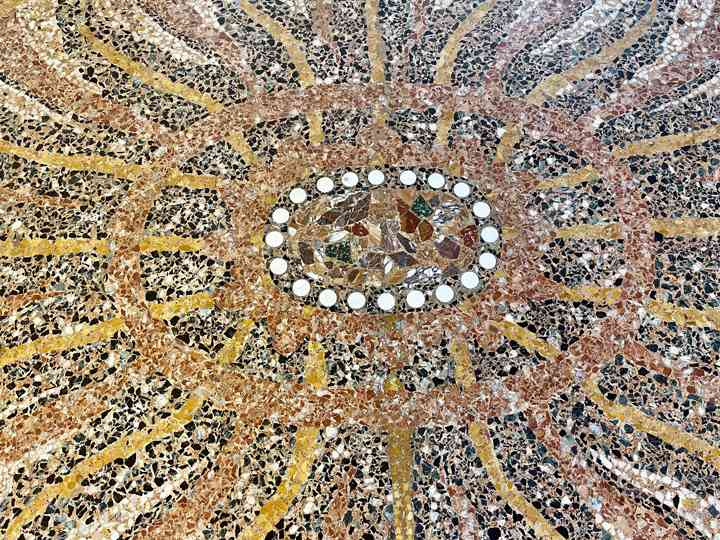 Полы тераццо в Венеции. Создают иллюзию глубины