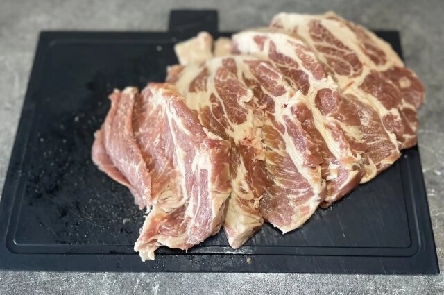    Лучший стейк получится из «мраморного» мяса. Фото: omsk.aif.ru// Евгения Хомицкая