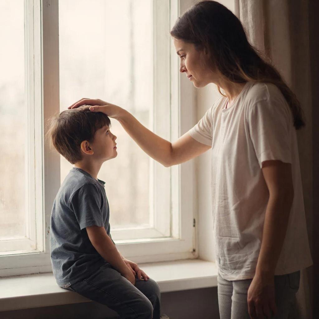 Мама обещала, что они будут видеться чаще. Миша пока не понял, как это возможно