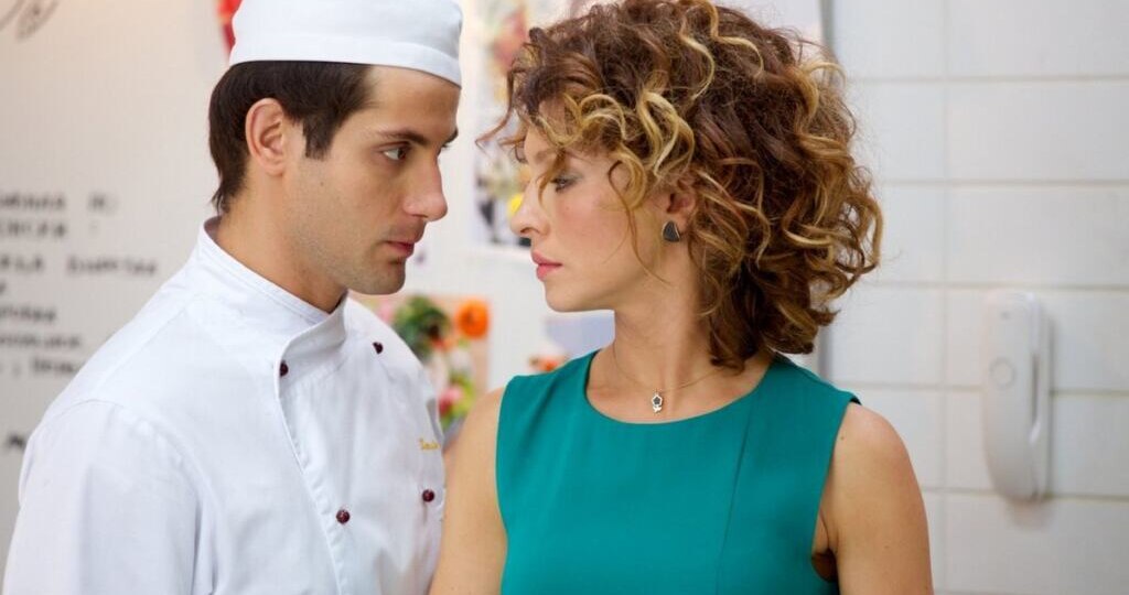 Звезда «Кухни» Елена Подкаминская разводится с мужем после 9 лет брака