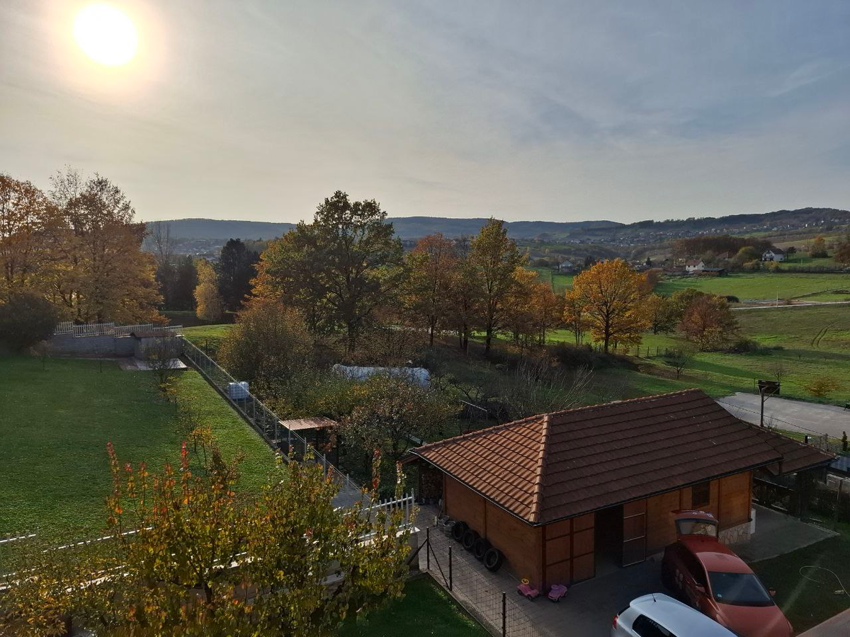 Горни Милановац, Западная Сербия. Вид из окна моего друга, который там живёт