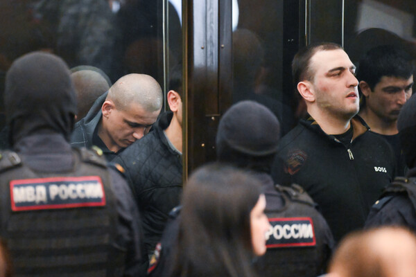 Фигуранты по делу о теракте в концертном зале «Крокус Сити Холл» в здании суда, 12 марта 2026 года / Григорий Сысоев/РИА Новости   📷