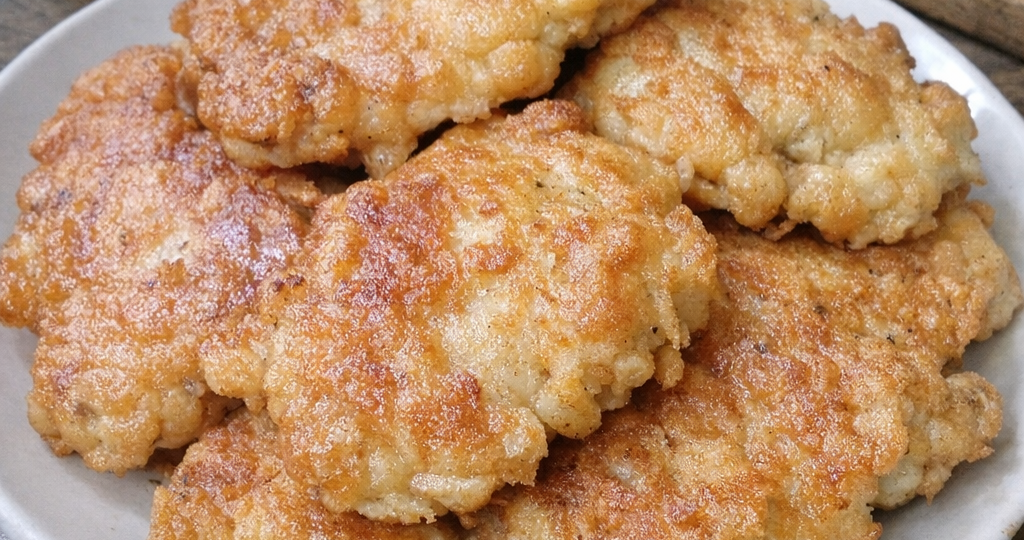 Идеальные куриные отбивные: два способа нарезки и хрустящая корочка