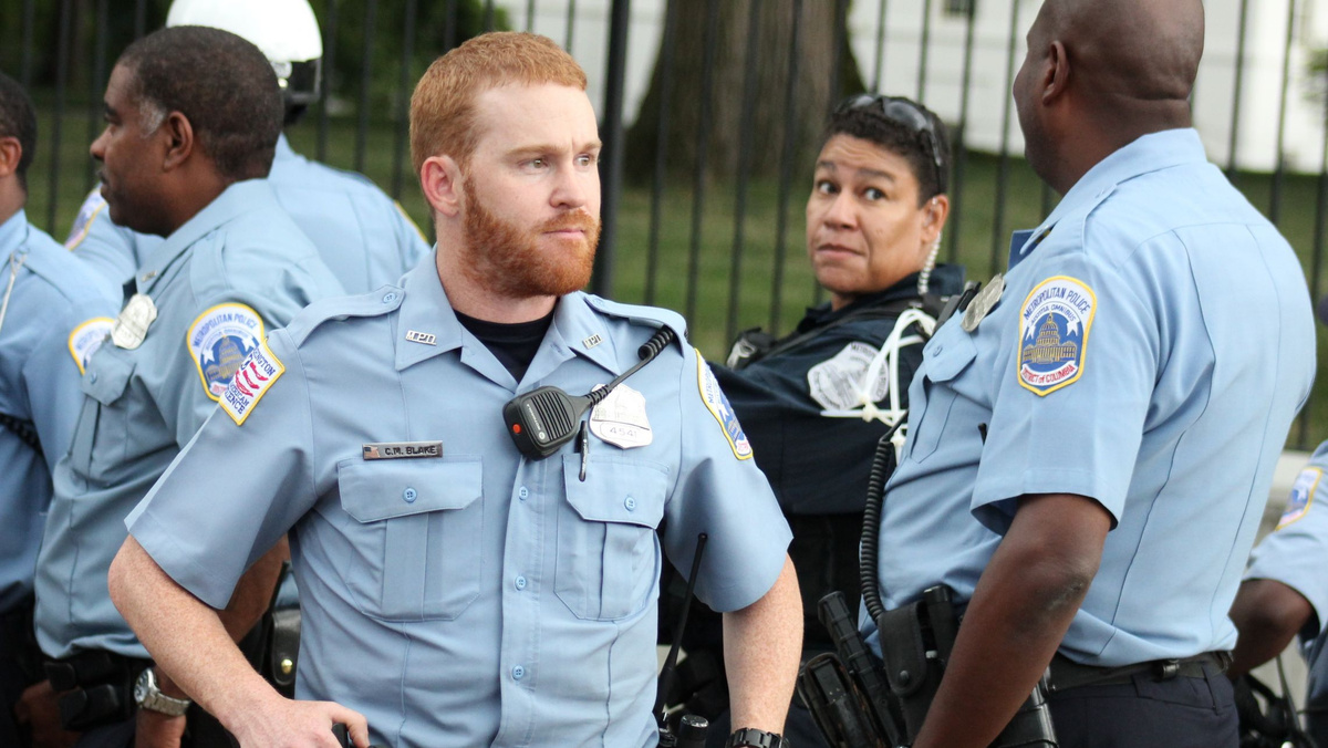     Полиция США   
(cc) Elvert Barnes