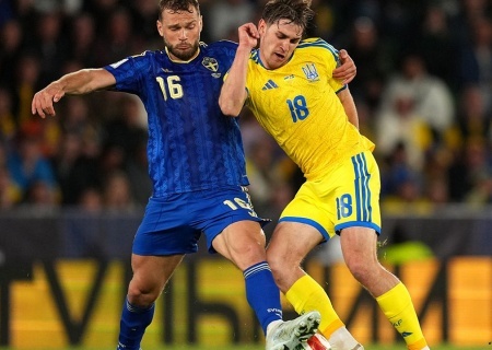    Сборную Украины по футболу ограбили в Испании перед матчем со Швецией