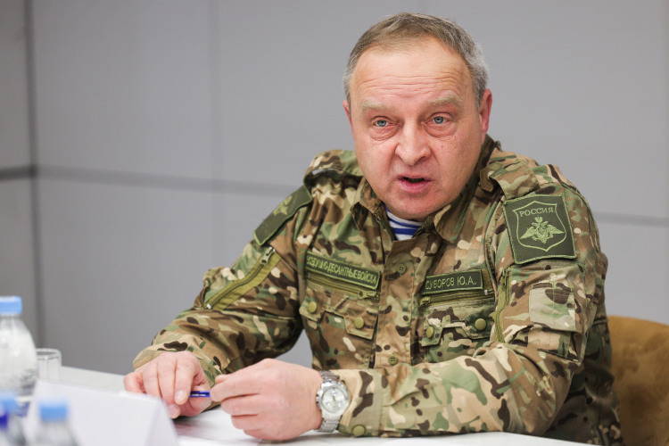    Юрий Суворов: «Первоочередное сейчас — это, как и прежде, «птички», «птички» и еще раз «птички». Это добро там расходник, потери идут ежемесячно. В одно время был какой-то запас, а потом снова: «Спасите-помогите, ничего не осталось. Везите еще»