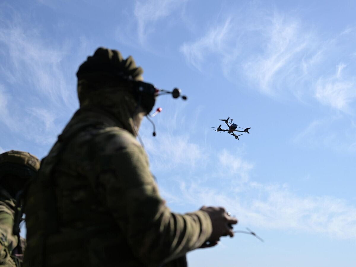    Операторы FPV-дронов | © РИА Новости / Евгений Биятов