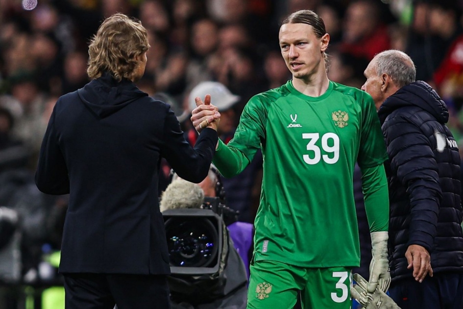 "Мячи новые у вас тут летают не как в ЛЧ" Фото: championat.com