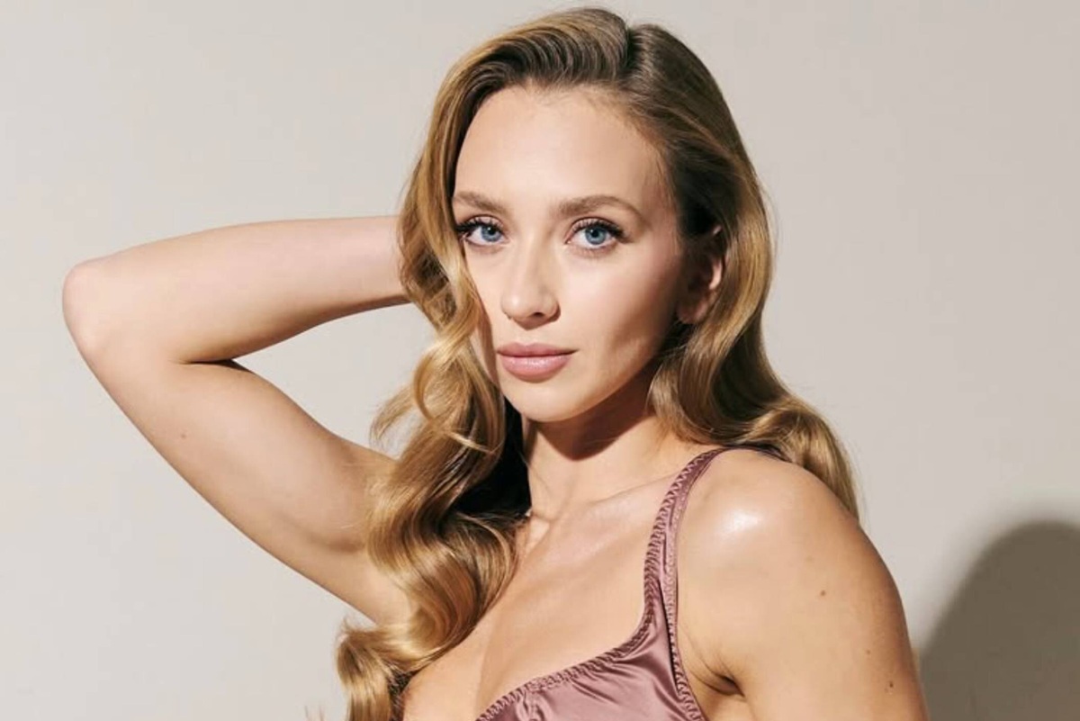     Раненная мужем на льду фигуристка Виктория Синицына показала видео из больницы и обратилась к фанатам