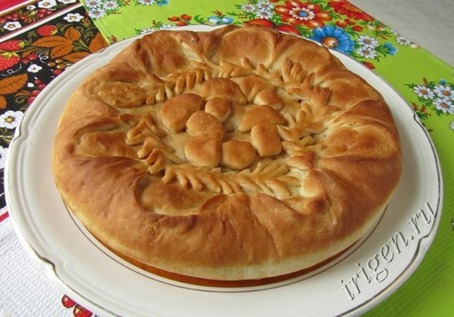 Пирог с капустой и грибами