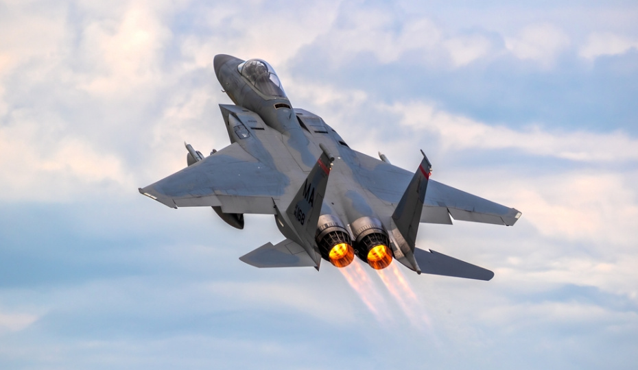 Позор F-16: самолет с повреждениями «рухнул» на саудовскую базу — Иран отвоевал свое пространство