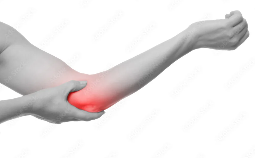 Разгибания рук на трицепс в блоке: почему это упражнение либо качает горы, либо убивает локти.