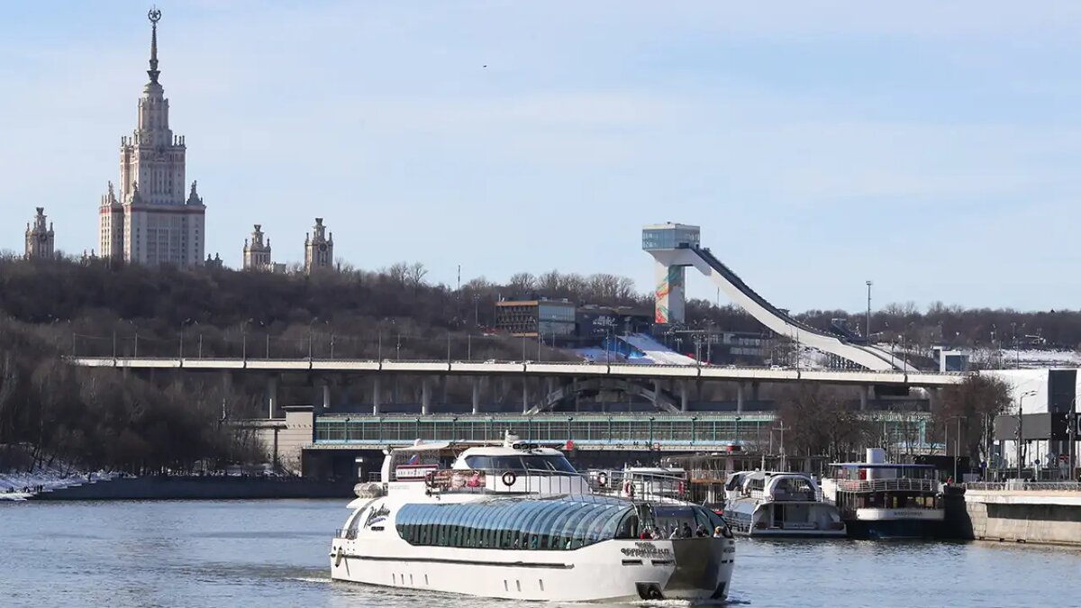    Погода в Москве. Василий Кузьмиченок / АГН Москва