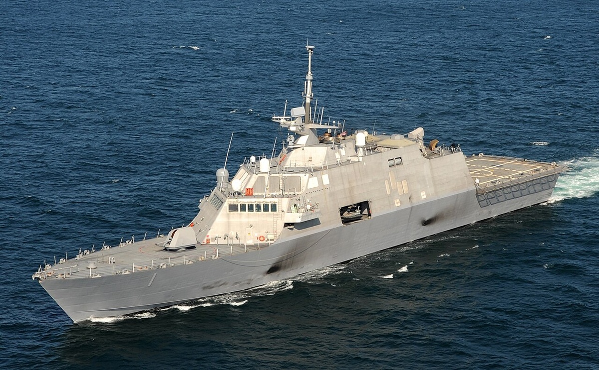  USS «Freedom» на боевом ходу