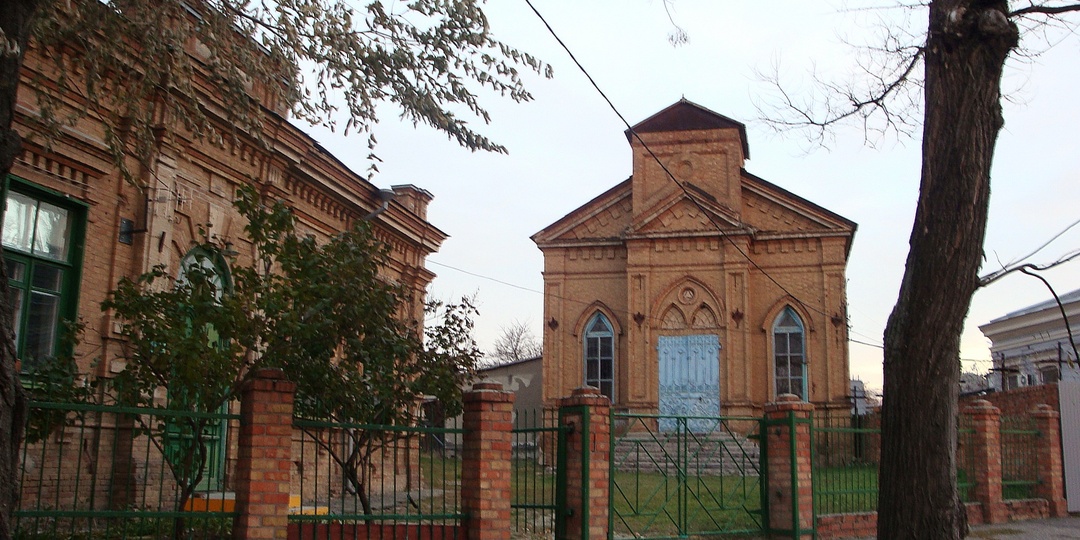 Переезд из столицы в Ейск: кот, мышь и кирха. Дневник выжившего 36.