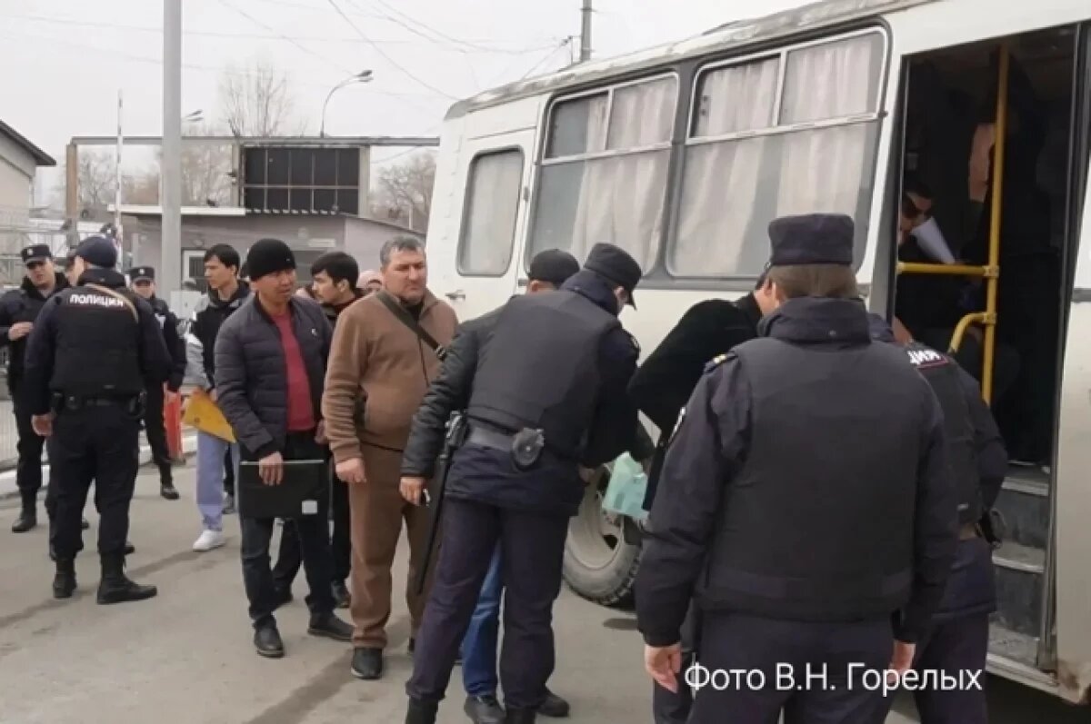    В Екатеринбурге после миграционного рейда готовят выдворение нарушителей
