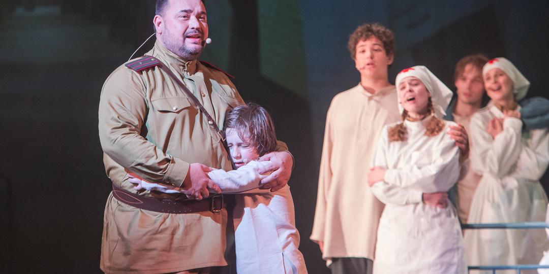 Ребят, сегодня Всемирный день театра…