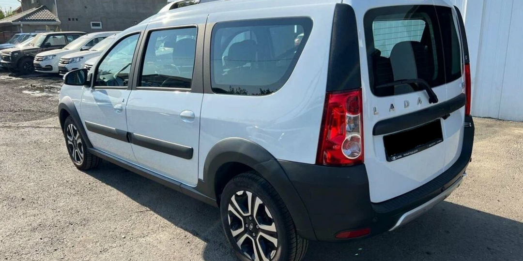 Купил Ладу Ларгус Cross в полном фарше, пересел с Гранты на Ларгус. За Сколько продал Гранту и купил Ларгус?