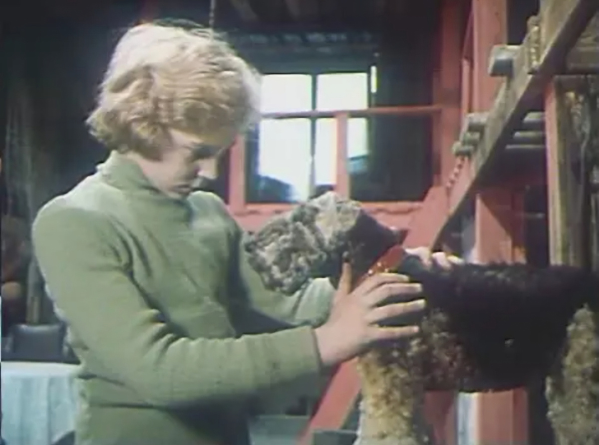 Кадр из фильма Приключения Электроника 