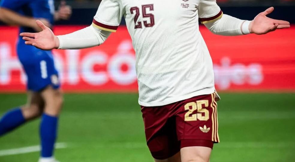 👀 Вечер дебютов за сборные