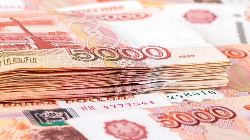    Зарплаты менеджеров по продукту и арт-директоров достигли 249 тысяч рублей (источник изображения) News Express Team