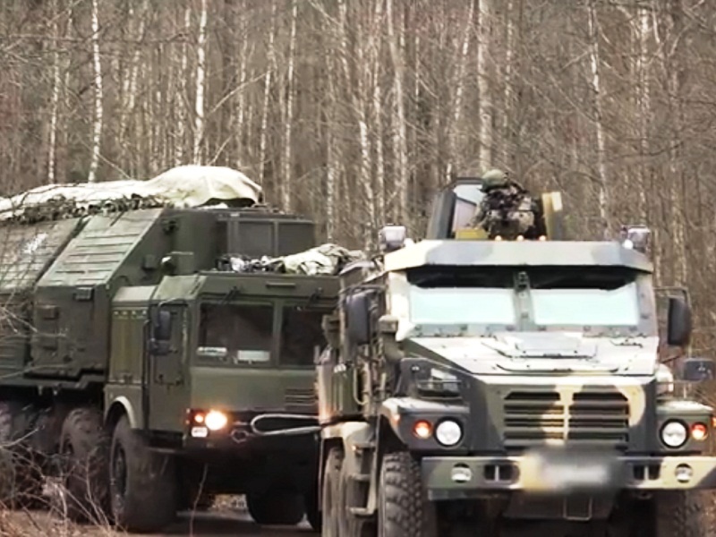 "Орешник" на марше