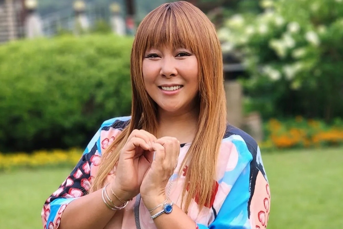     «Я оскорблена. Поставила их на счетчик»: Анита Цой нашла вредителей, испортивших ее концертные наряды