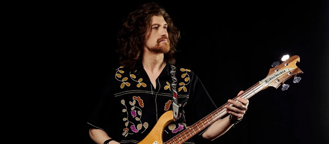 "В потоке шума настоящую ценность имеет то, что хочется переслушивать": интервью с Антоном Поповым