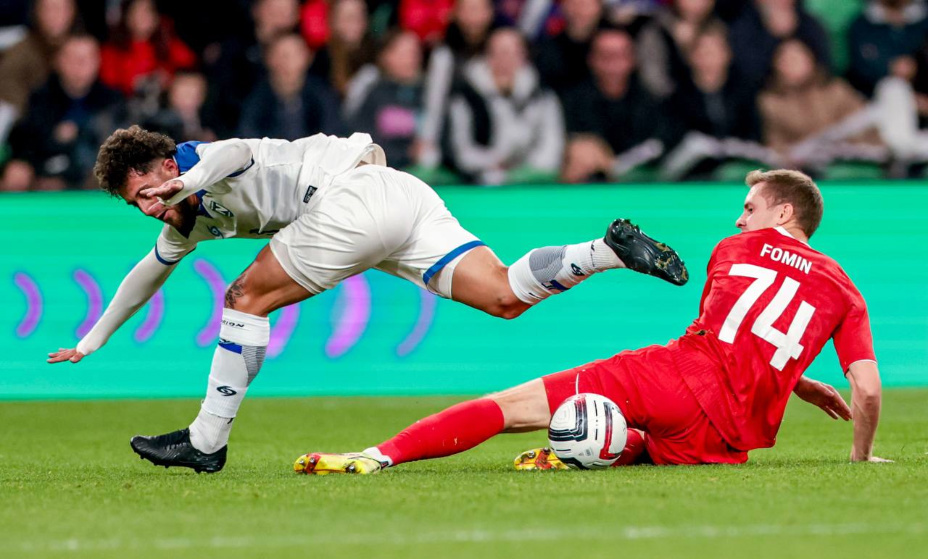    В матче сборных России и Никарагуа на поле шла жесткая борьба. Фото: РФС