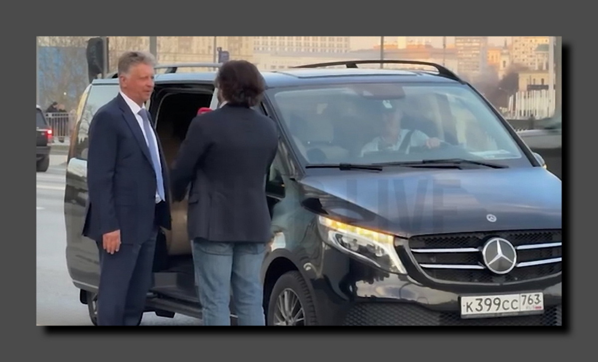 Mercedes как точка в споре о качестве Lada. Глава «АвтоВАЗа» Максим Соколов и журналист кремлёвского пула Александр Юнашев