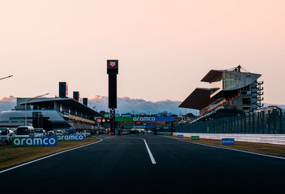    Стартовая решетка Гран При Японии-2026. Начало трансляции гонки – в 07:50 по мскAston Martin