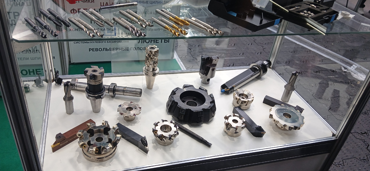 День в машиностроении: ИИ выходит из лабораторий, роботы строят свои заводы, а лом превращают в премиум-материал