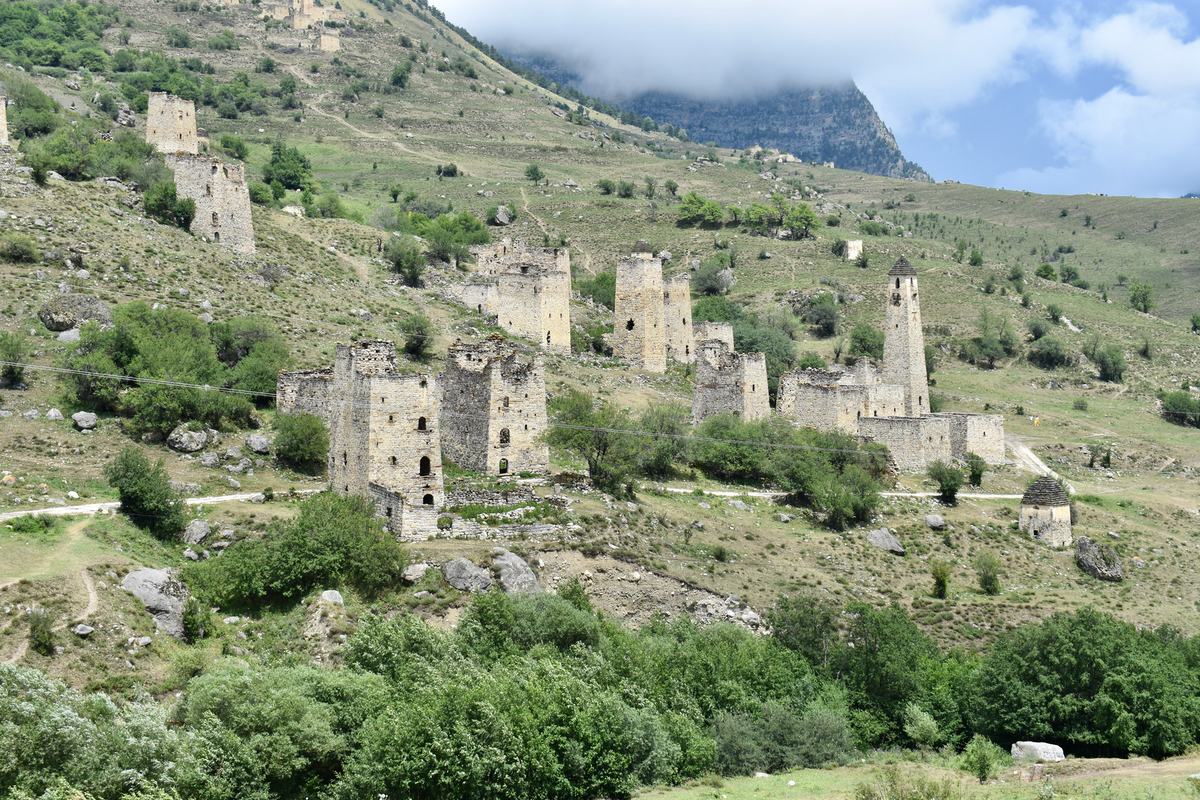 Башни Эгикала, как и в других районах Ингушетии, строились из камня без каких-либо растворов и гвоздей. Фото: linar.khalitov / Wikimedia