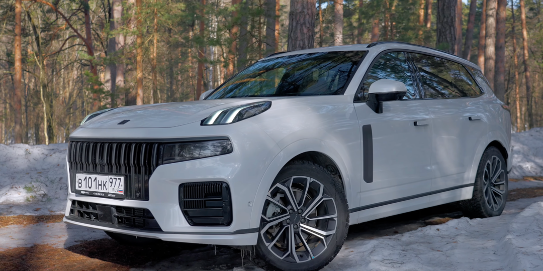 Лучший УПРАВЛЯЕМЫЙ кроссовер из официальных в 2026! Volvo внутри, 254 л.с. и 7 мест — стоит ли 5,9 млн?