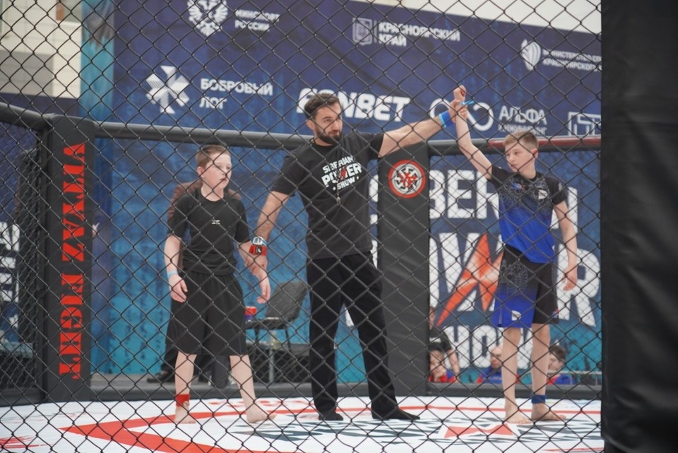   ИВАНОВА Диана