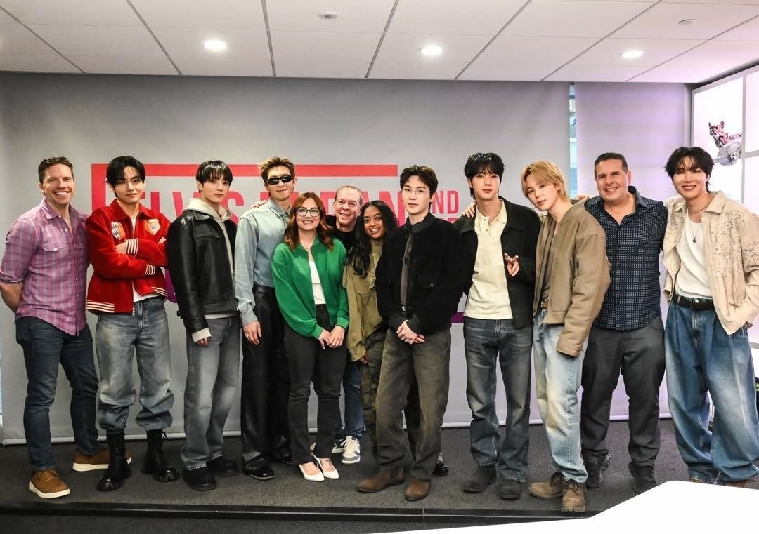 BTS с командой радиошоу