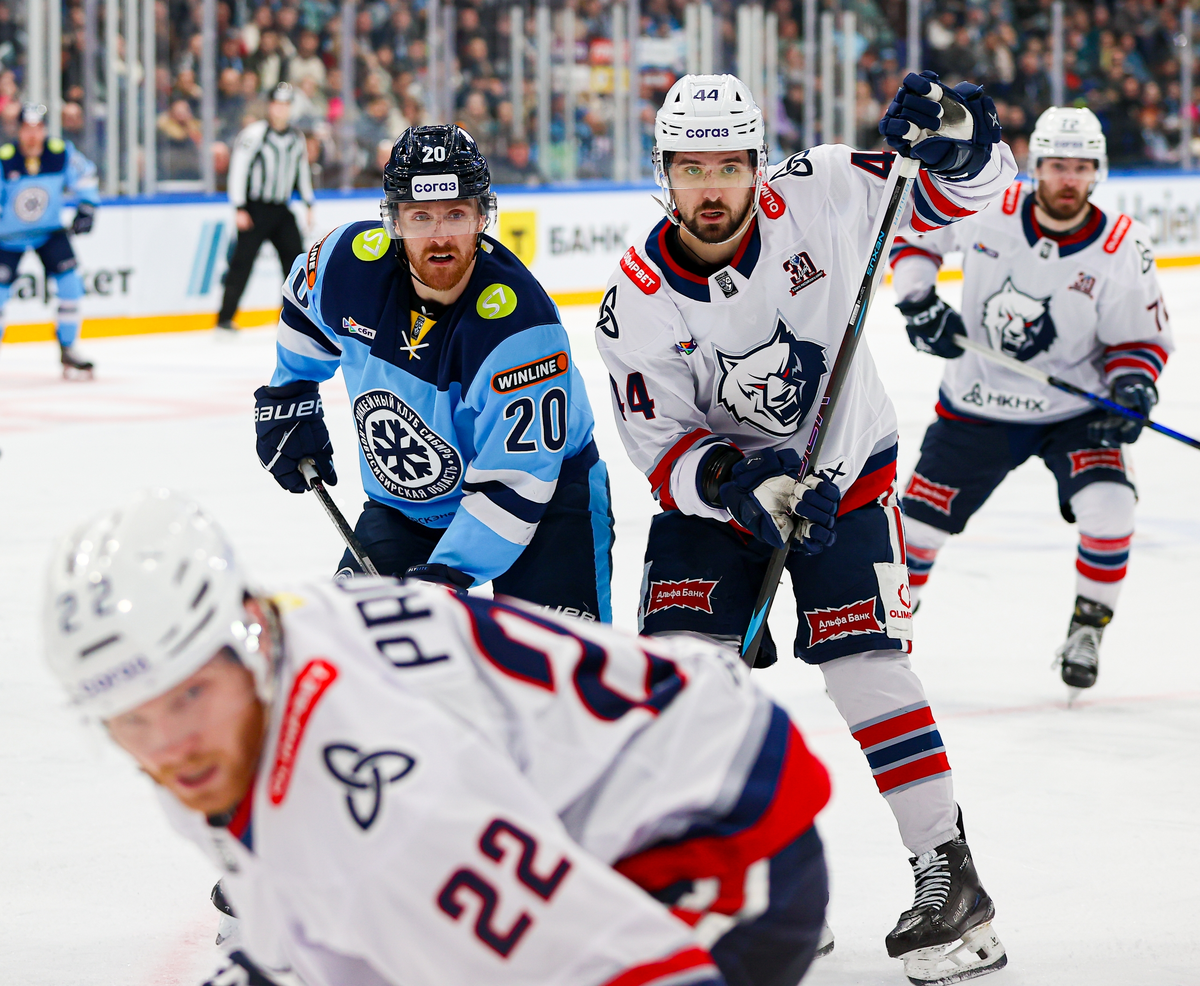     Скотт Уилсон (слева). Фото: «Сибирь»