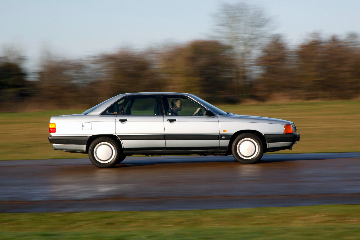    Audi 100 C3. Фото autowp.ru