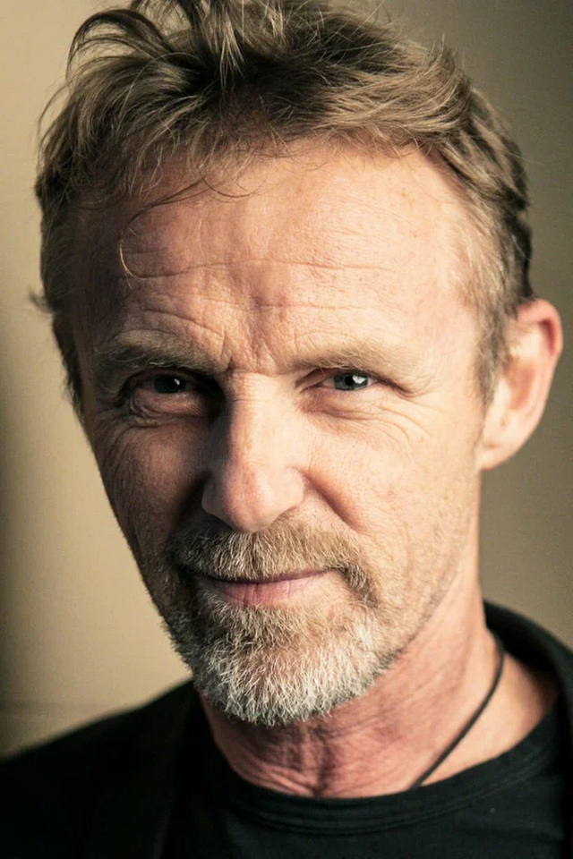 Кинопоиск https://www.kinopoisk.ru/name/1373337/