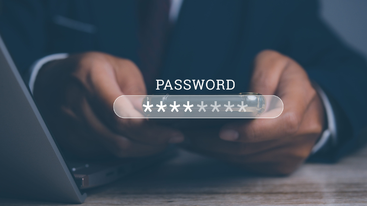 Зачем менять заводские настройки и базовые шаблоны для учетных записей?  