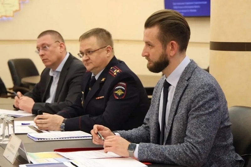    Об этом в своих соцсетях сообщил губернатор Георгий Филимонов по итогам профчаса по повышению безопасности на дорогах региона.