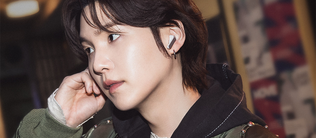 Видео дня: Шуга из BTS наслаждается музыкой в рекламе Samsung