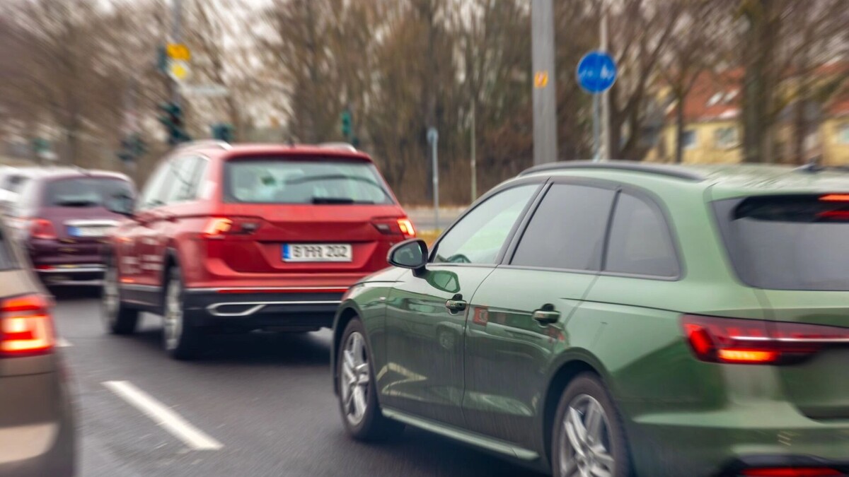    Пробки протяженностью в 10 км собрались на трассе М-4 «Дон» в Ростовской области   pvproductions / freepik