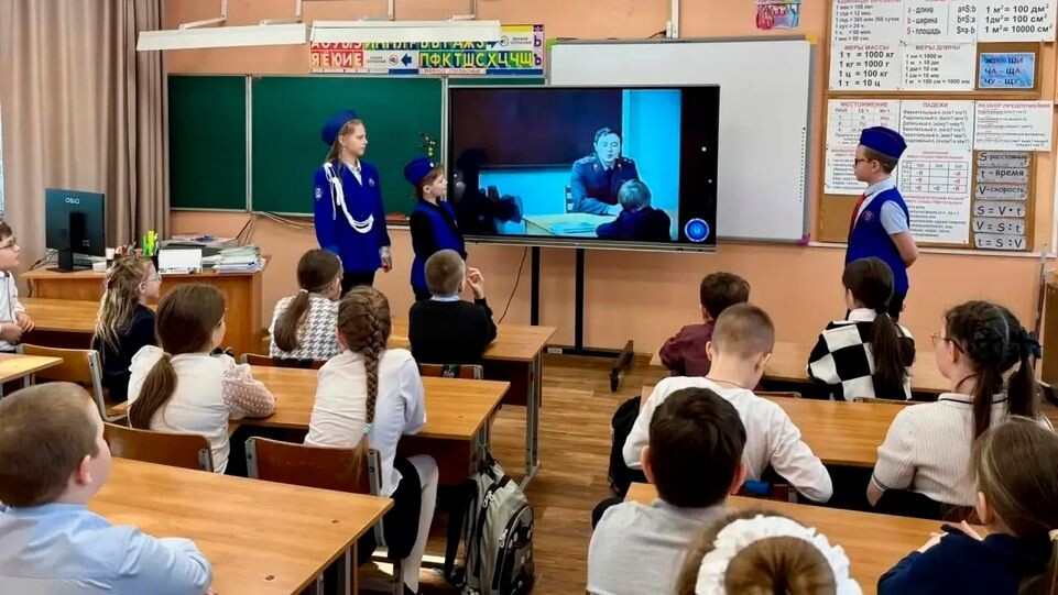    vk.com/МБОУ "Лицей №5"