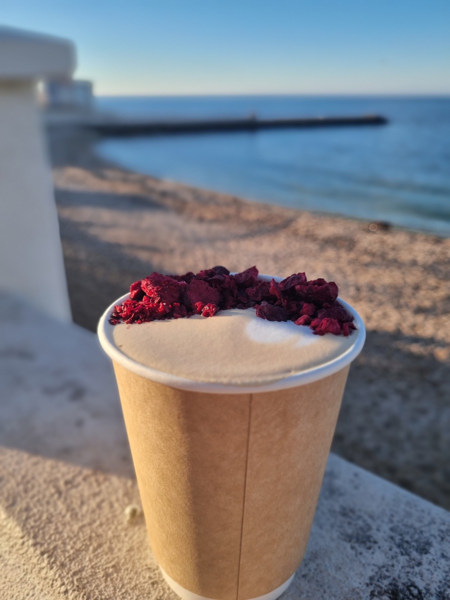 Кофе с видом на море) что может быть лучше)