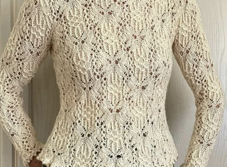 🌼 Какие же красивые и по‑весеннему радостные цветочно‑ажурные узоры от Хитоми Шида! Так и хочется взяться за спицы и творить красоту! 🌼