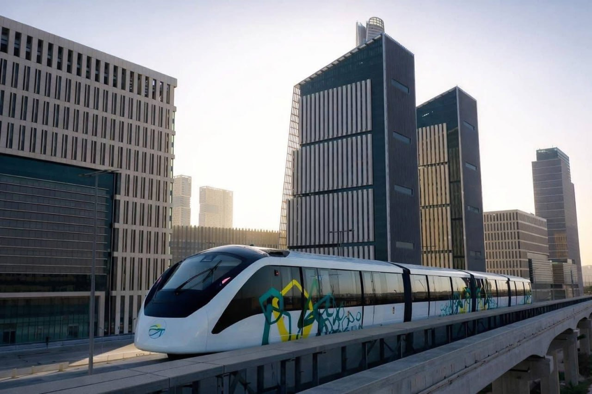 Поезд от Alstom на первой беспилотной линии монорельса в Каире. Источник: Buzz Africa