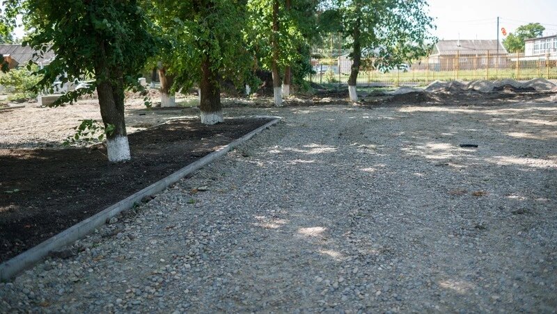    Вскоре тротуар вымостят брусчаткой Фото: Дмитрий Ахмадуллин / / ИА «Победа26»